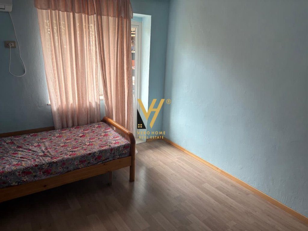 JEPET APARTAMENT 3+1 ME QIRA TE GARDA 60.000 LEKE 2