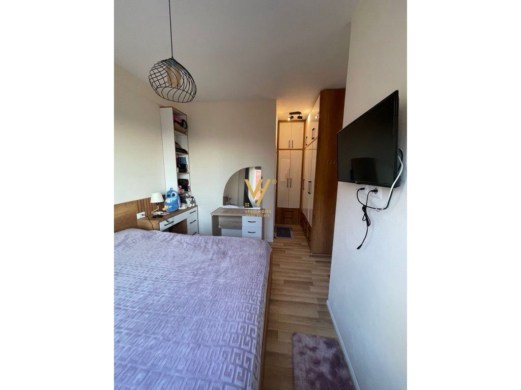 JEPET APARTAMENT 2+1+2+BLK ME QIRA NE PORCELAN 75.000 LEKE 4