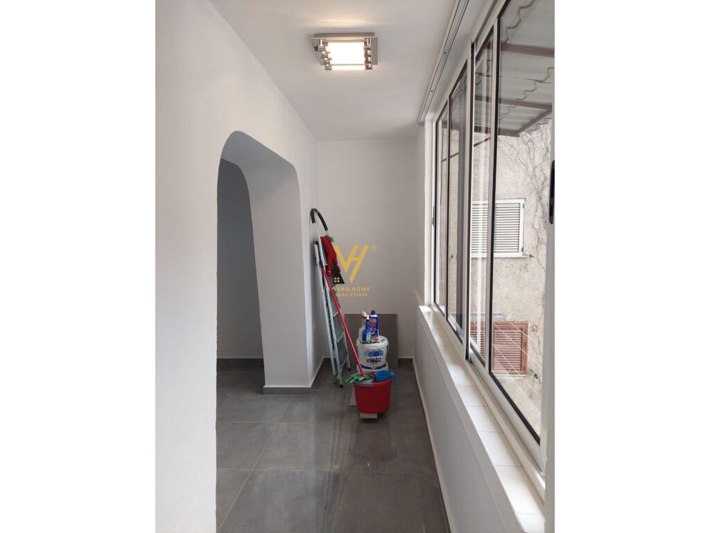 Jepet Zyre me qera te Rruga Ndre Mjeda 70 m2 3