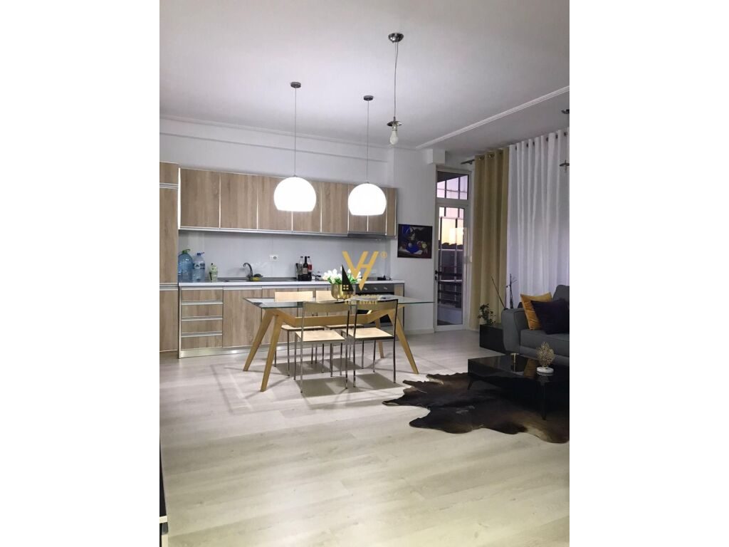 Shitet Apartament 1+1+ballkon Perball Kupoles , Laprake 67 m2 4