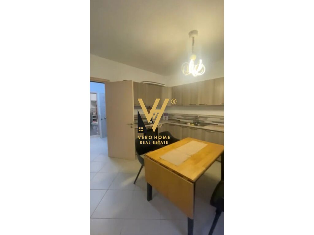 JEPET APARTAMENT 2+1+BLK ME QERA TEK ASTIRI 550 EURO 2