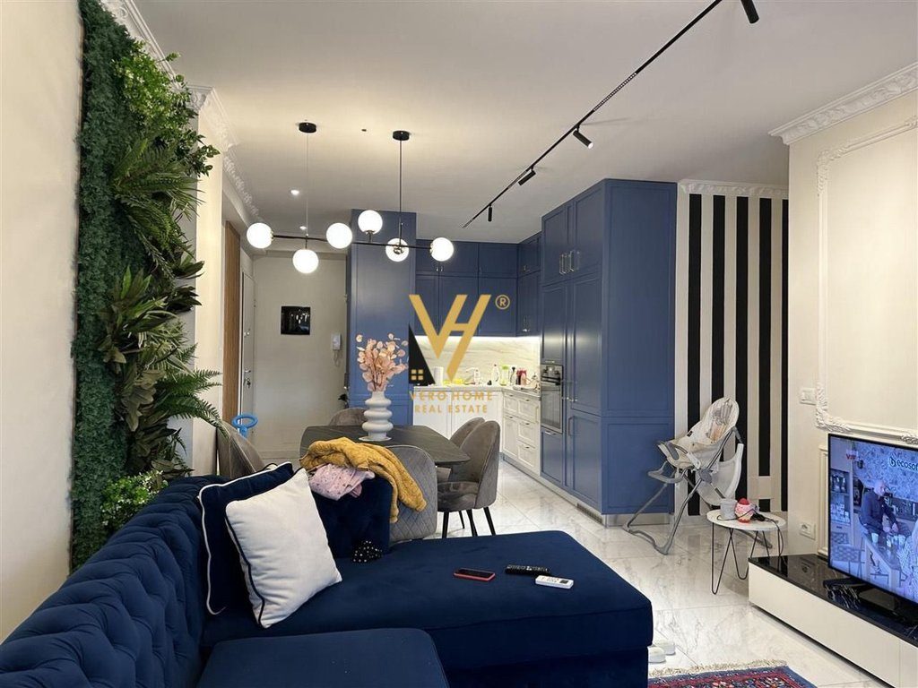 SHITET APARTAMENT 1+1+BLK TE KOMUNA E PARISIT 4