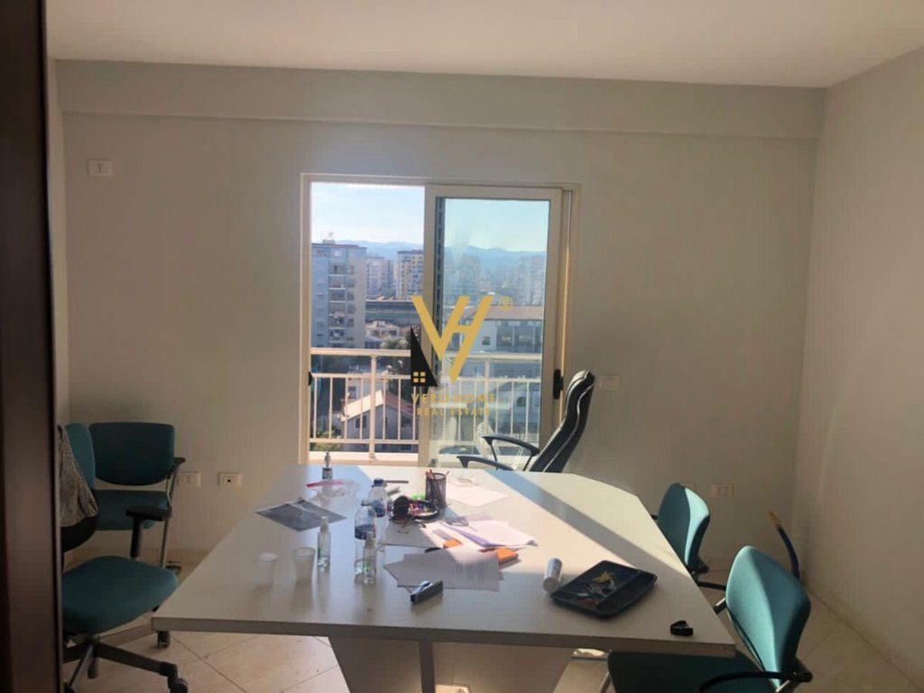 JEPET ZYRE 107 M2 ME QERA TE JORDAN MISJA 600 EURO 3