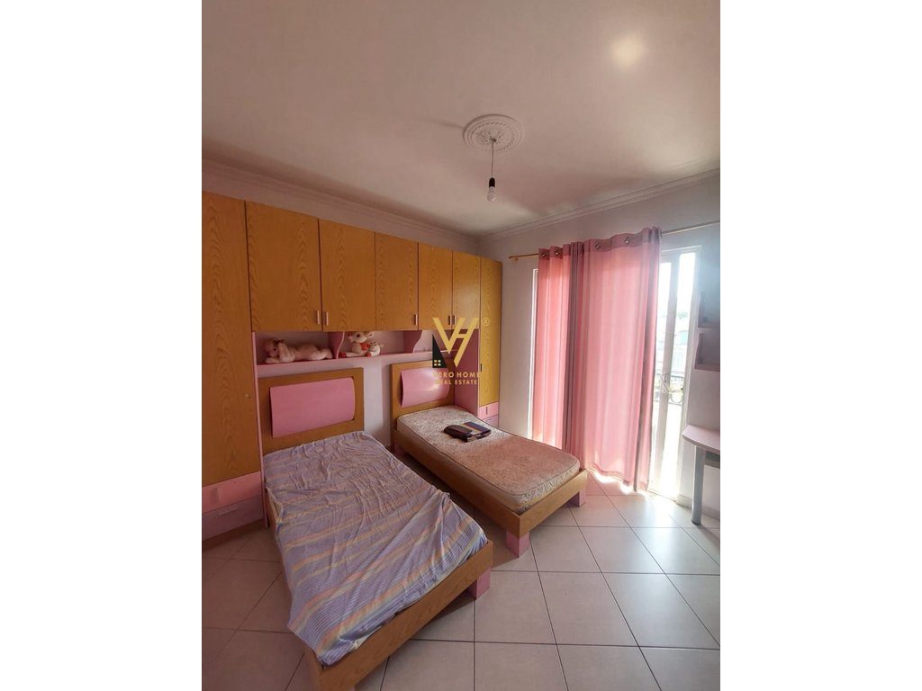 JEPET APARTAMENT 3+1+2 BLK ME QERA NE SELITE 60.000 LEKE 4