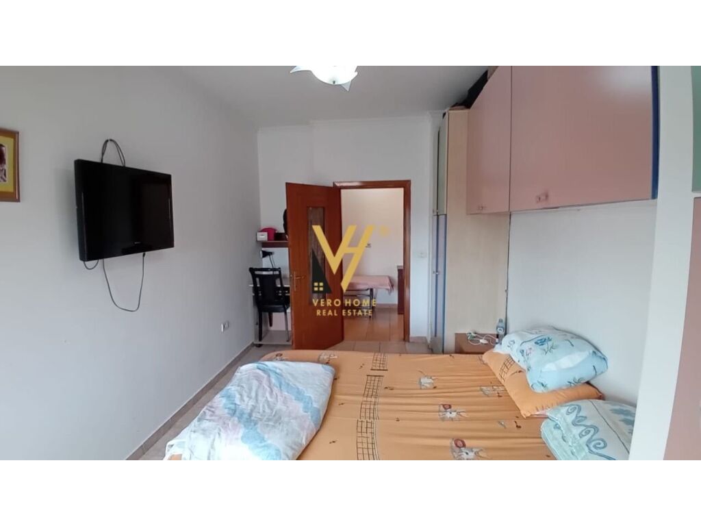 Jepet apartament 2+1+blk me qera ne Kinostudio 94 m2 4