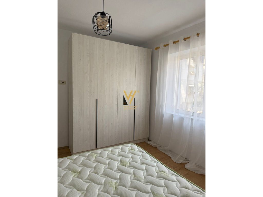 JEPET APARTAMENT 1+1 ME QIRA TE RRUGA BARDHYL 50.000 LEKE 4