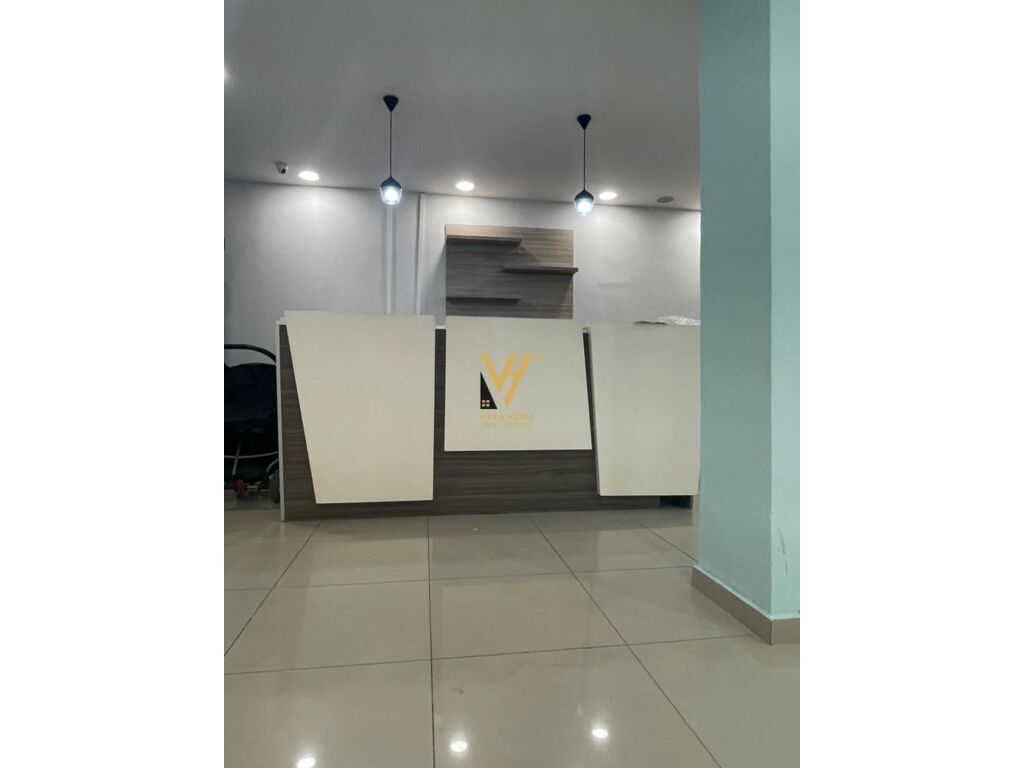 Jepet dyqan me qera te Pedriatria 40 m2