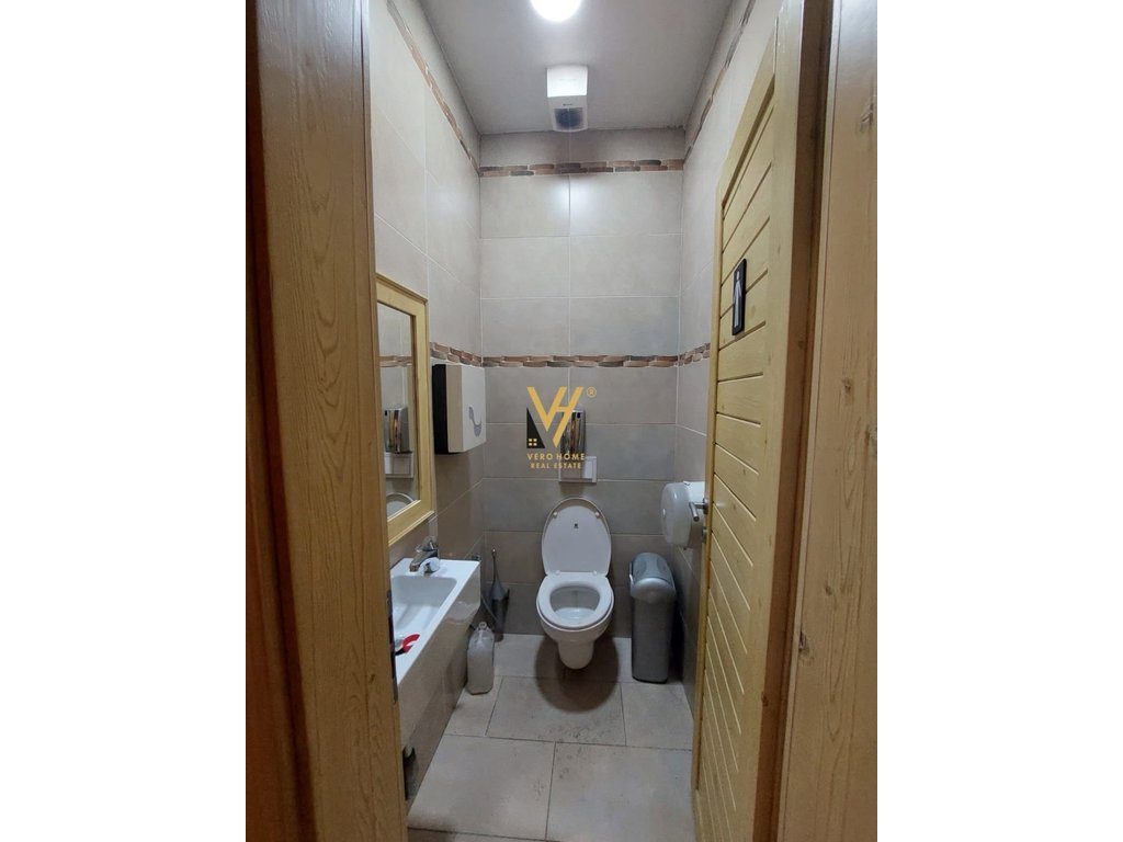 SHITET ZYRE 98 M2 NE DON BOSKO 250.000 EURO