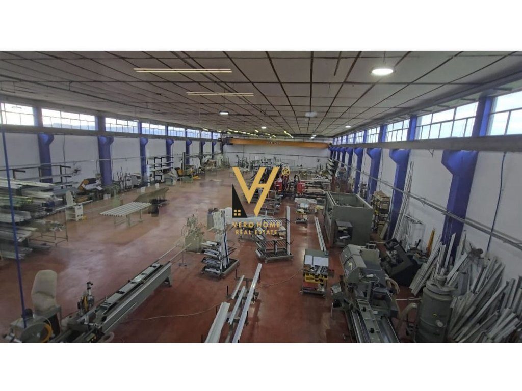 SHITET KAPANON 1.340 M2 NE KOSMAÇ, SHKODER 950.000 EURO 3
