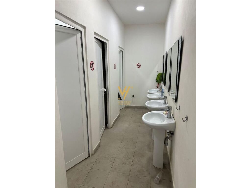 Shitet Kapanon ne Fier 550 m2 3