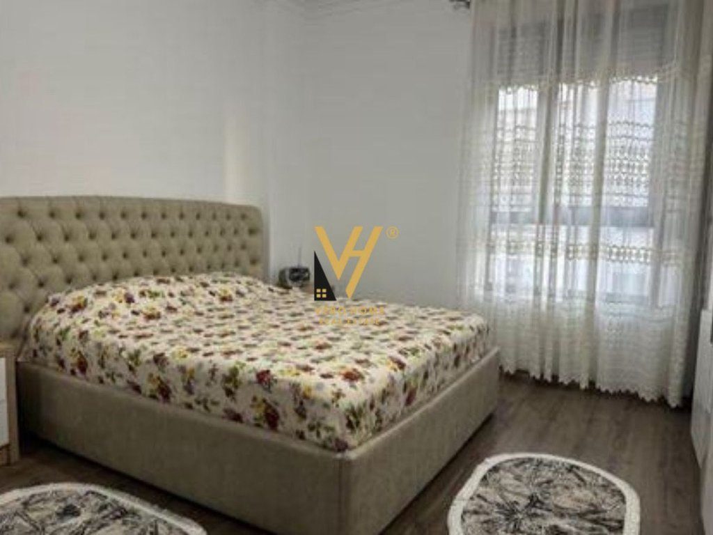 SHITET APARTAMENT 2+1+BLK TE KINOSTUDIO 180.000 EURO 3