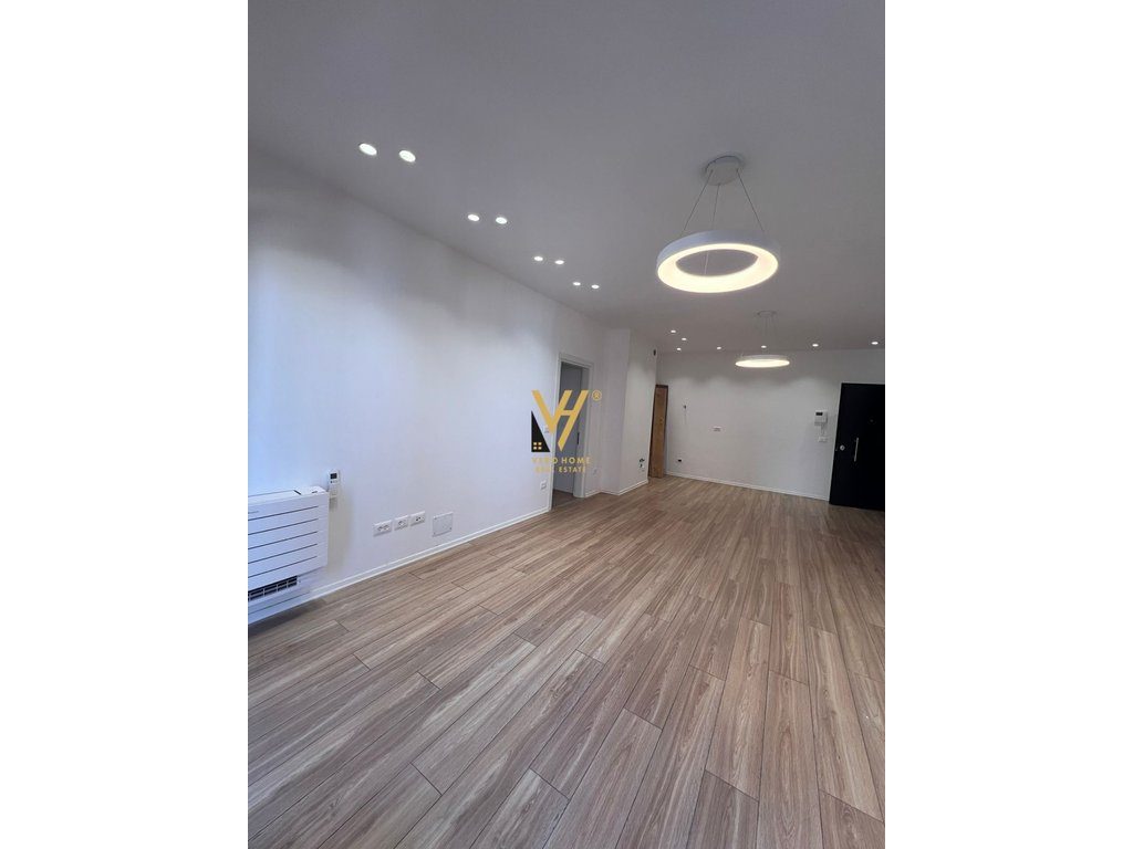 JEPET ZYRE 160M2 ME QERA TE GARDEN BUILDING 1.400 EURO 2