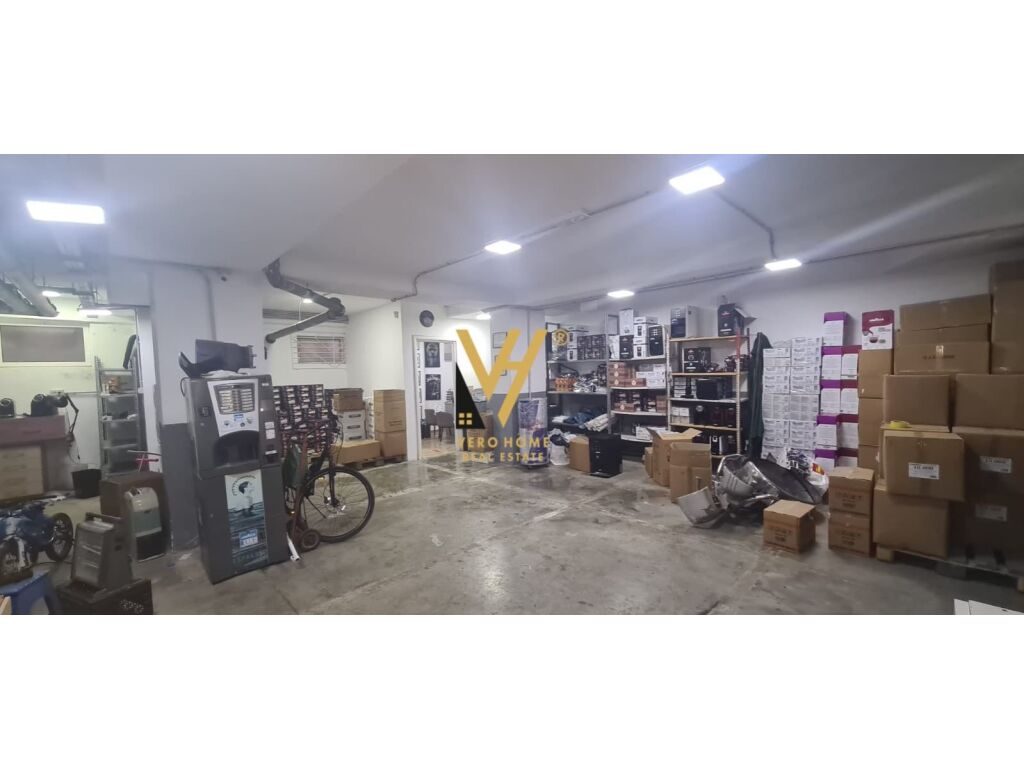 Shitet magazine 130 m2 te Rruga Frosina Plaku , Kompleksi Kontakt