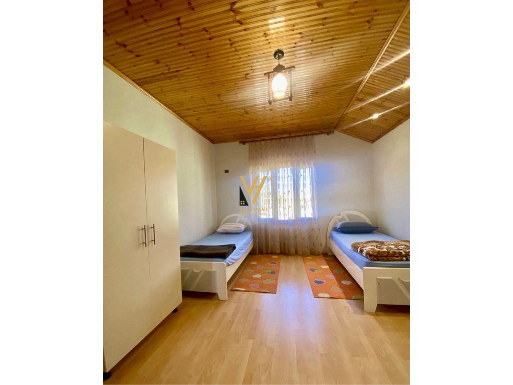 JEPET HYRJE 2+1 NE LAPRAKE 500 EURO 4