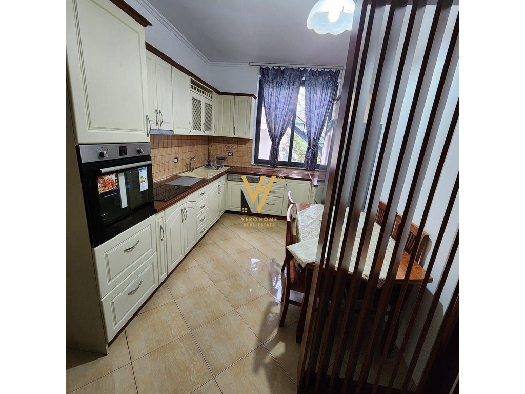 JEPET APARTAMENT 2+1+BLK ME QERA TE KODRA E DIELLIT 55.000 LEKE 3