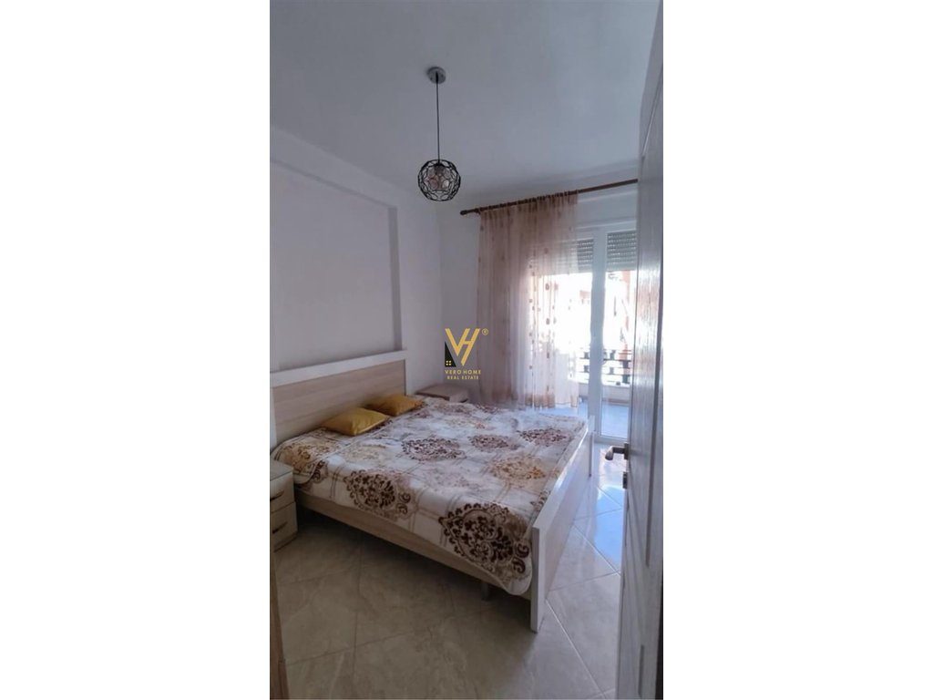 JEPET APARTAMENT 2+1+BLK ME QIRA TE GOLDEN PARK, YZBERISHT 50.000 LEKE 3