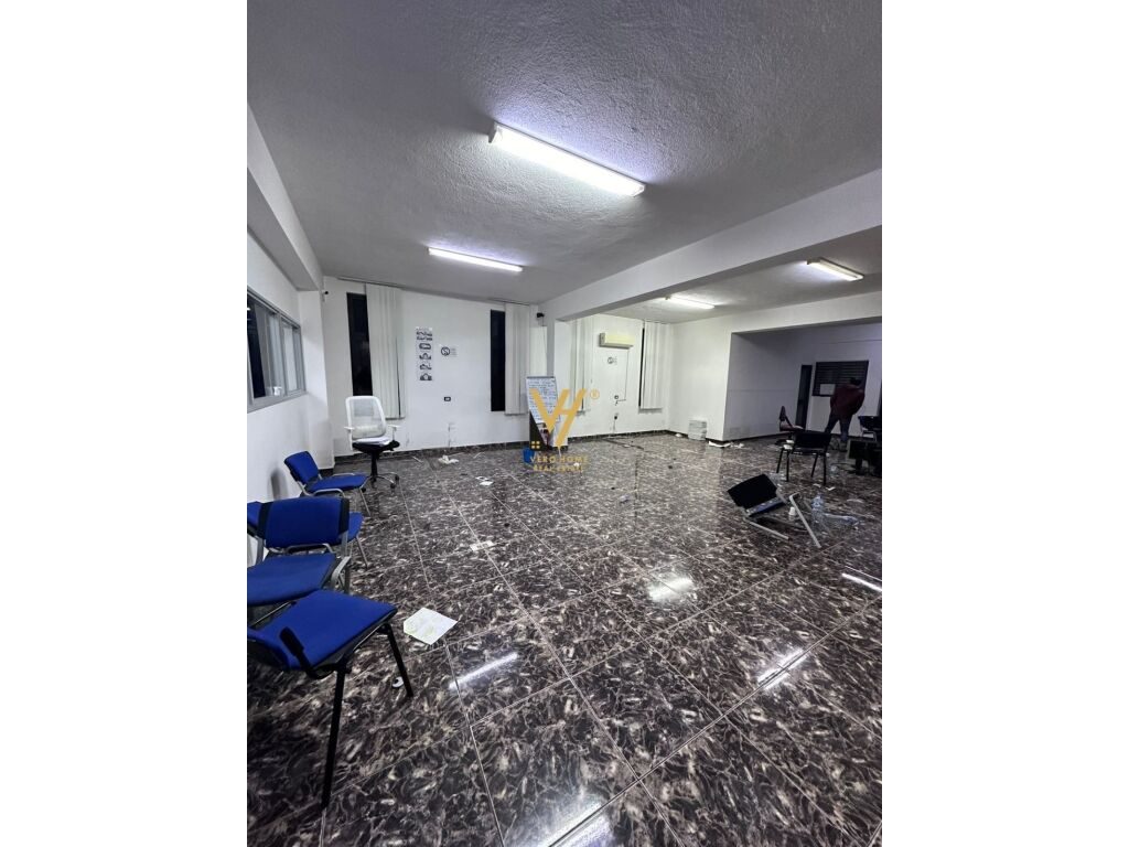 Jepet Zyre me qera te Rruga e Durresit 220 m2 2