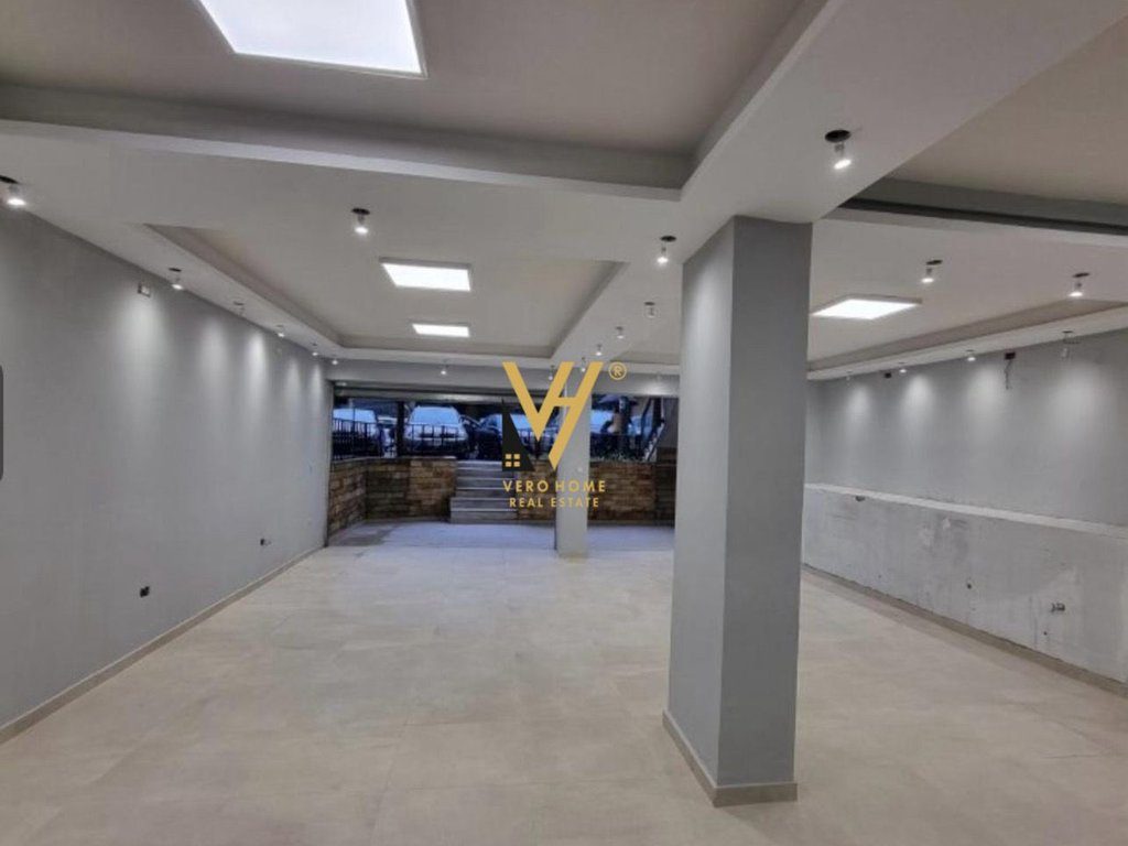 SHITET AMBIENT BIZNESI 94 M2 TE HOXHA TAHSIN 134.000 EURO
