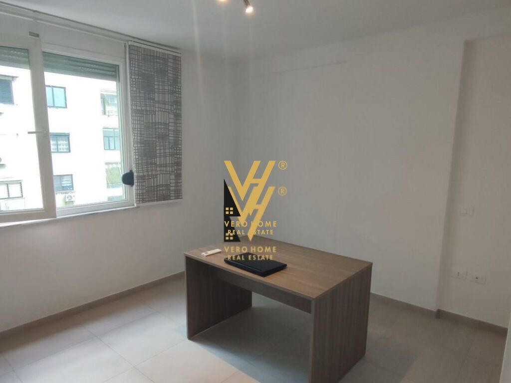 JEPET APARTAMENT 2+1+BLK ME QERA TE RR. MYSLYM SHYRI 700 EURO 4