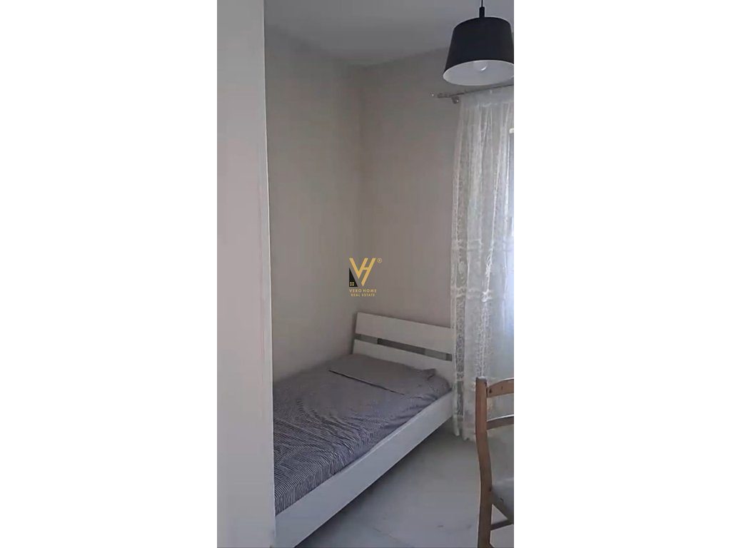 JEPET APARTAMENT 3+1+2 BLK ME QERA TE QYTET STUDENTI 50.000 LEKE 2