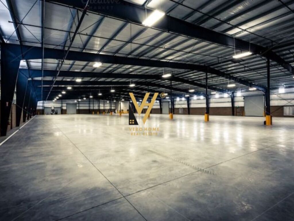 Jepet Dyqan me qera te Tegu 1450 m2