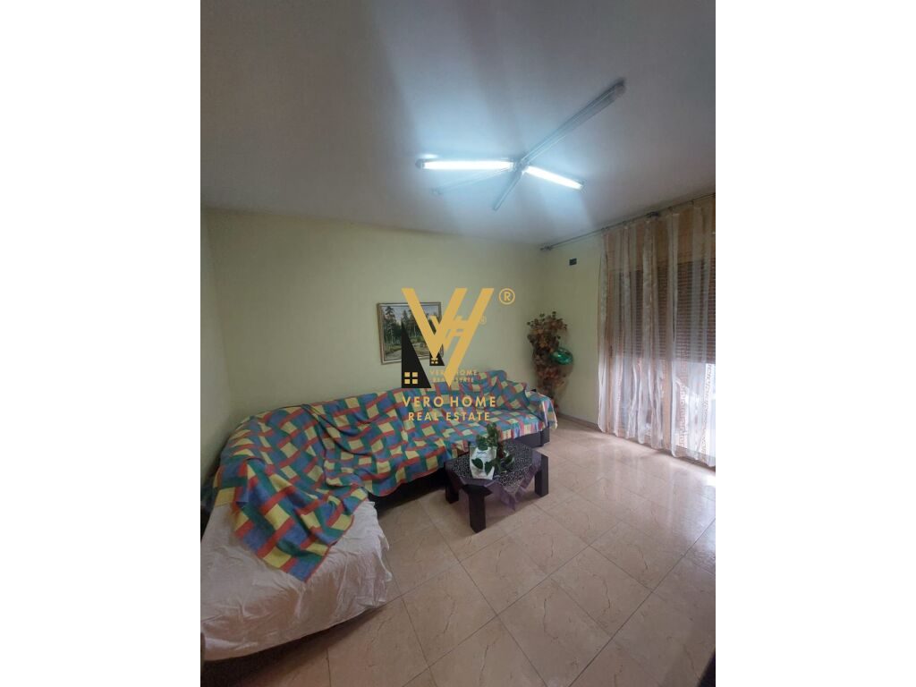 JEPET APARTAMENT 3+1+2BLK ME QERA TE MYSLYM SHYRI 1.000 EURO