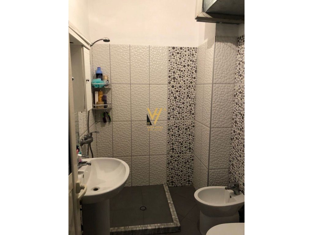 JEPET APARTAMENT 1+1 ME QERA NE SELITE 500 EURO 4