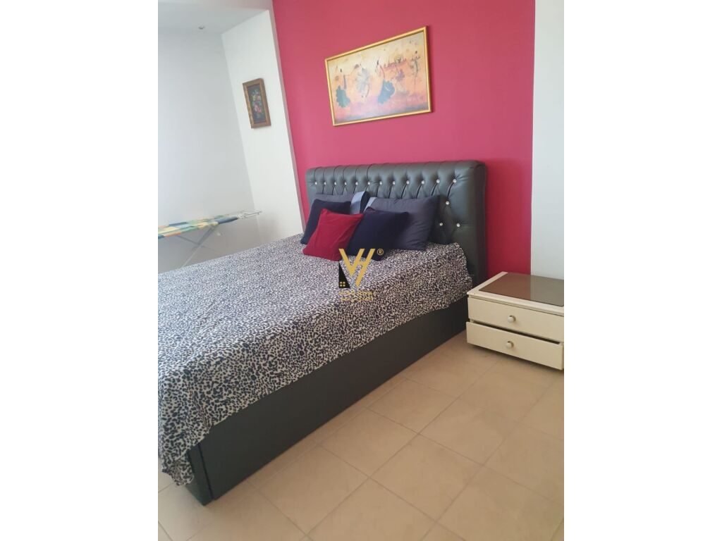 Jepet Apartament 1+1+ballkon me qera te Kodra e Diellit 1 , 82 m2 4