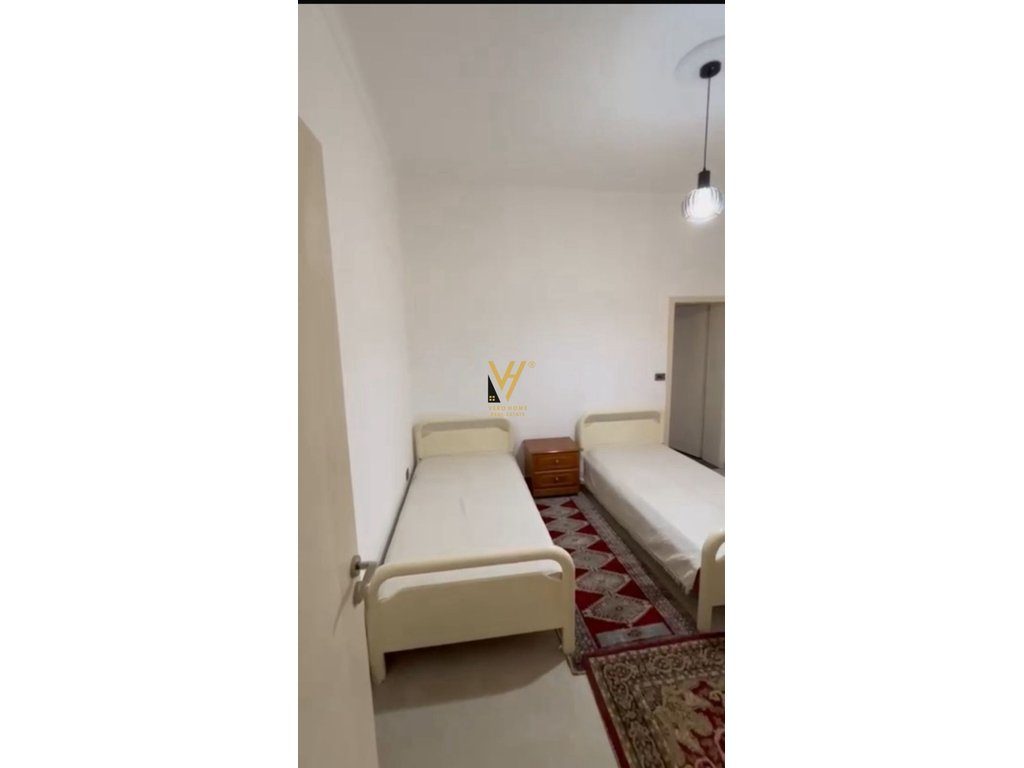 JEPET APARTAMENT 2+1+2+BLK ME QERA TE KODRA E DIELLIT 700 EURO 3