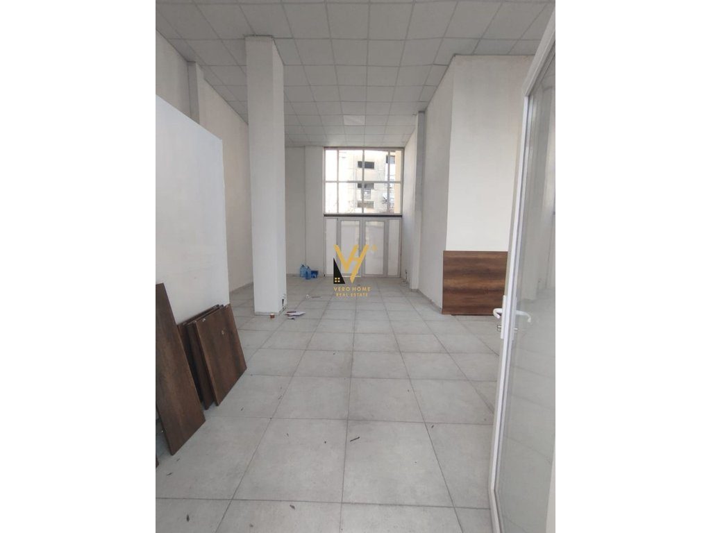 JEPET AMBIENT 75 M2 ME QERA TEK OXHAKU 1.500 EURO
