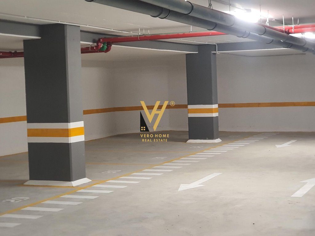 JEPET APARTAMENT 1+1+BLK ME QERA TEK KOMUNA E PARISIT 950 EURO 4