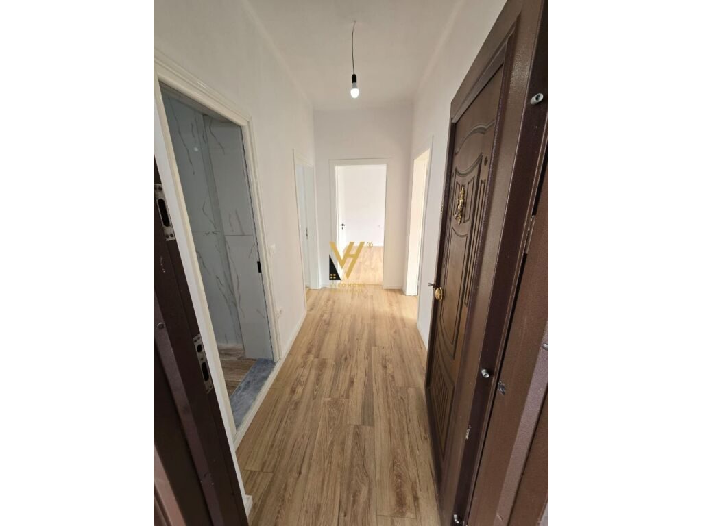 Shitet Apartament 2+1+ballkon te Oxhaku prane Pediatrise 75 m2 4