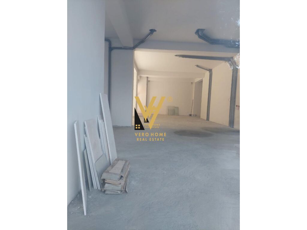 JEPET DYQAN 331 M2 ME QERA NE MISTO MAME 4.000 EURO 1