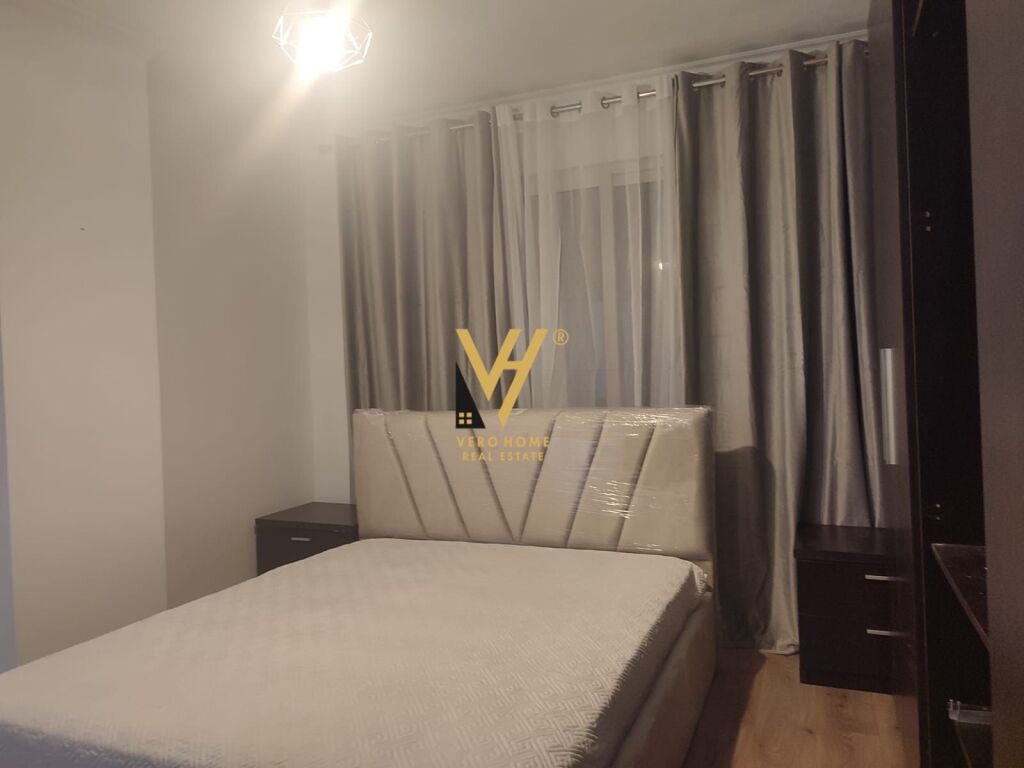 Jepet Apartament 1+1+ballkon me qera te Komuna e Parisit 75 m2