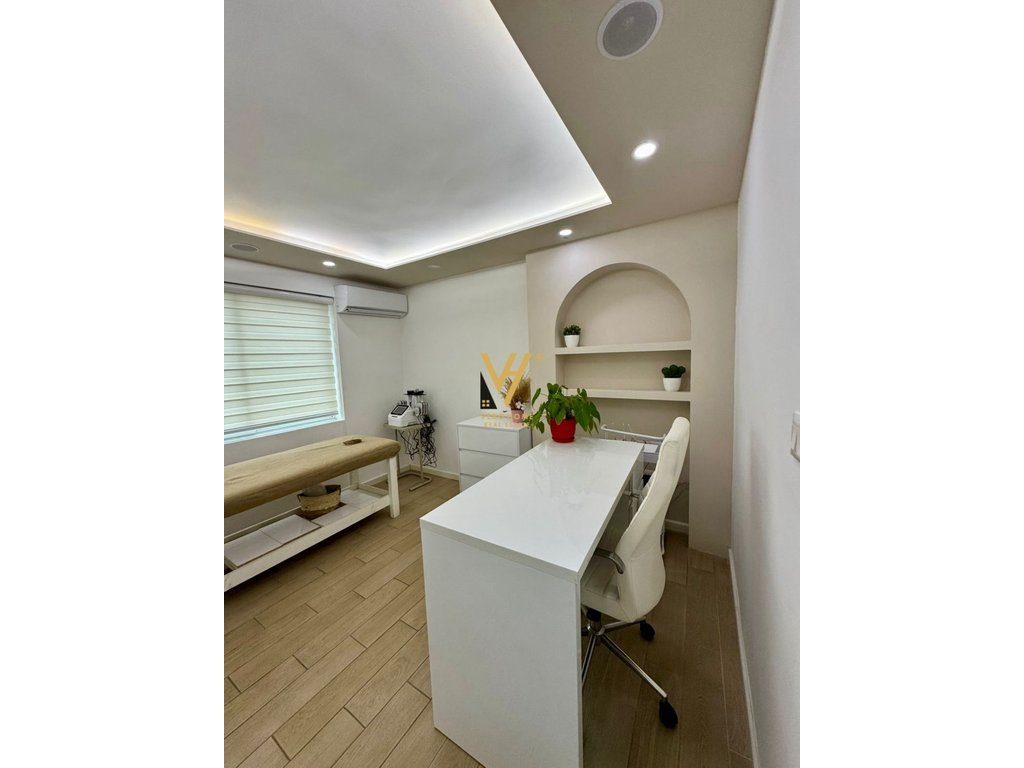 JEPET ZYRE 68 M2 ME QIRA NE VASIL SHANTO 750 EURO 4