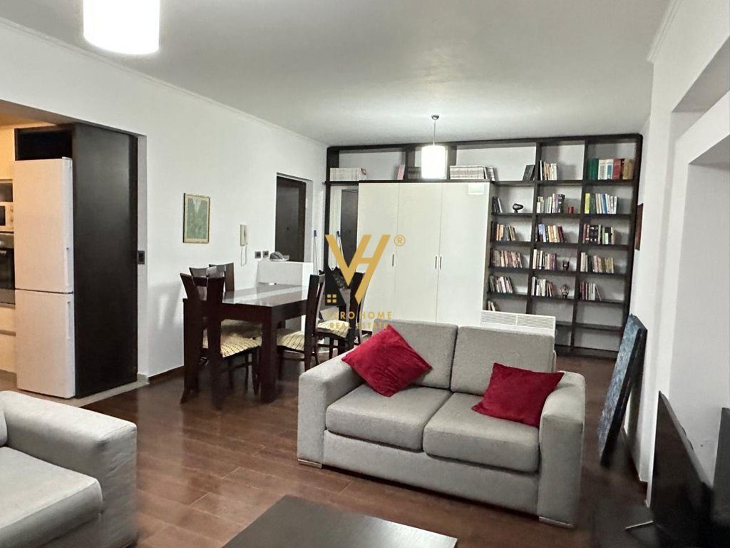 JEPET APARTAMENT 2+1+BLK ME QERA TE RR. E ELBASANIT 900 EURO 2