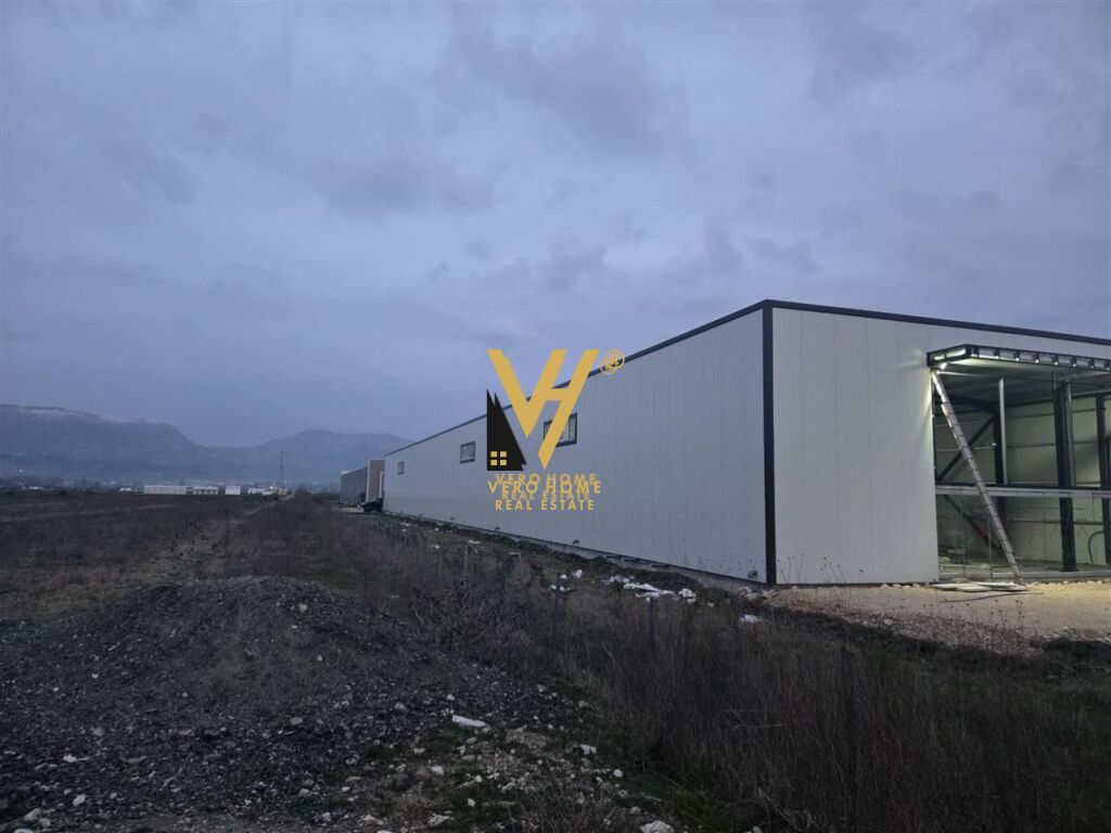 JEPET KAPANON 1.100 M2 ME QERA NE BUDULL 1.500 EURO 1
