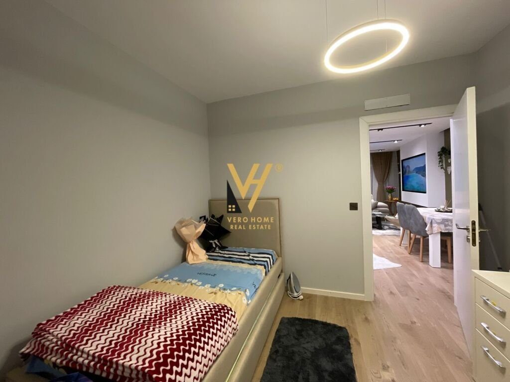 JEPET APARTAMENT 3+1+2 ME QIRA TE KODRA E DIELLIT 2, 1.200 EURO 4