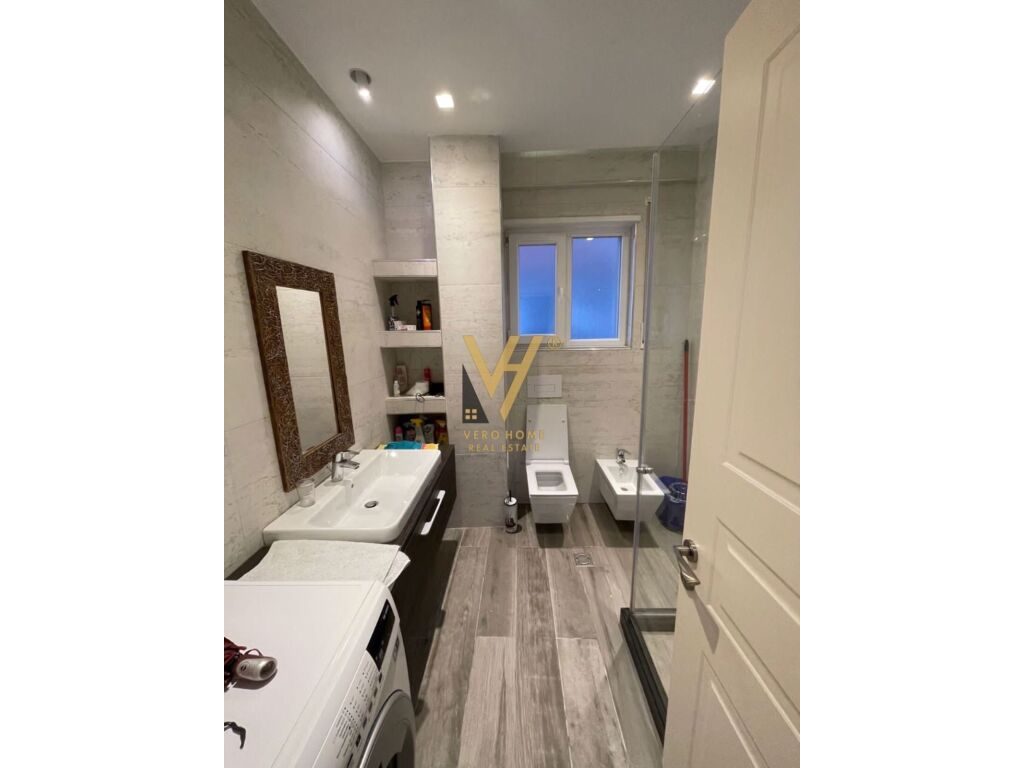 Jepet apartament 1+1 me qera te Kopshti Botanik 75 m2