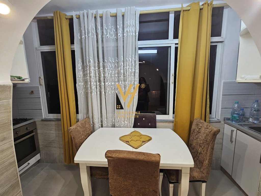 JEPET APARTAMENT 2+1 ME QIRA TE IRFAN TOMINI 50.000 LEKE 2