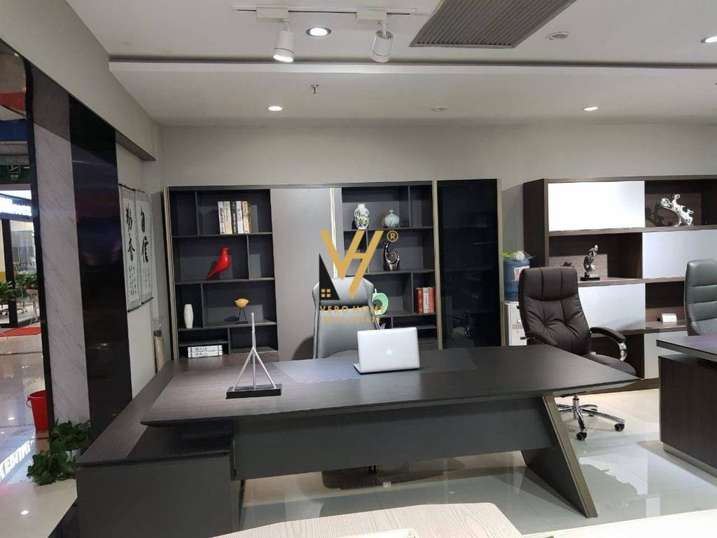 JEPET AMBIENT BIZNESI 60 M2 ME QERA TE SHESHI WILLSON 600 EURO