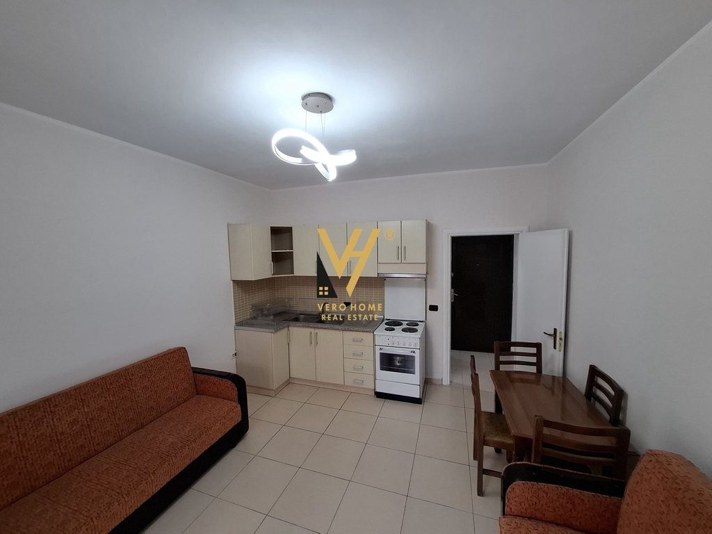 SHITET APARTAMENT 1+1+BLK NE GOLEM 7.300.000 LEKE