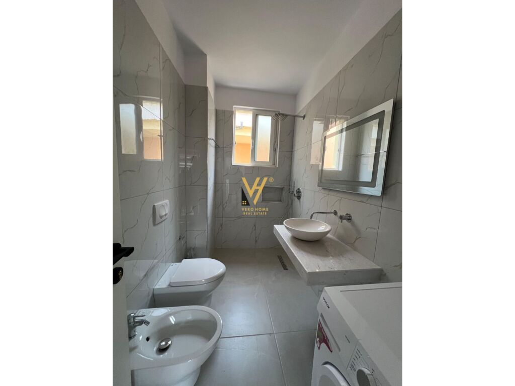 Jepet Apartament 2+1+2+ballkon me qera te Rruga Fuat Toptani 112 m2 3