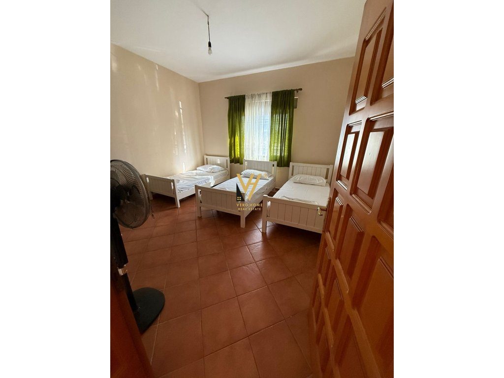 JEPET HYRJE VILE 2+1 ME QIRA NE ASTIR 450 EURO 2