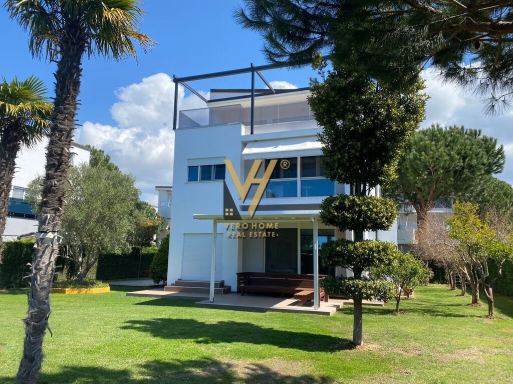 Shitet vile tre kateshe te Gjiri i Lalezit 630 m2 2