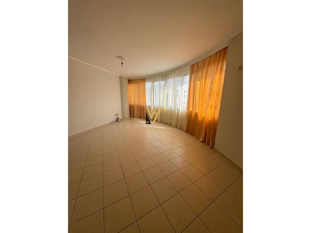 Jepet Apartament 2+1+2 me qera te Kompleksi Delijorgji 126 m2 3