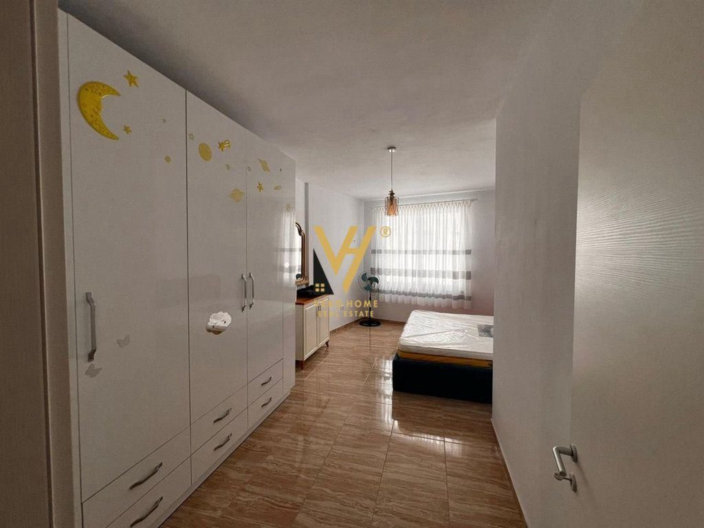 JEPET APARTAMENT 3+1+BLK ME QERA TEK PALLATET FRATARI, ASTIR 600 EURO 2