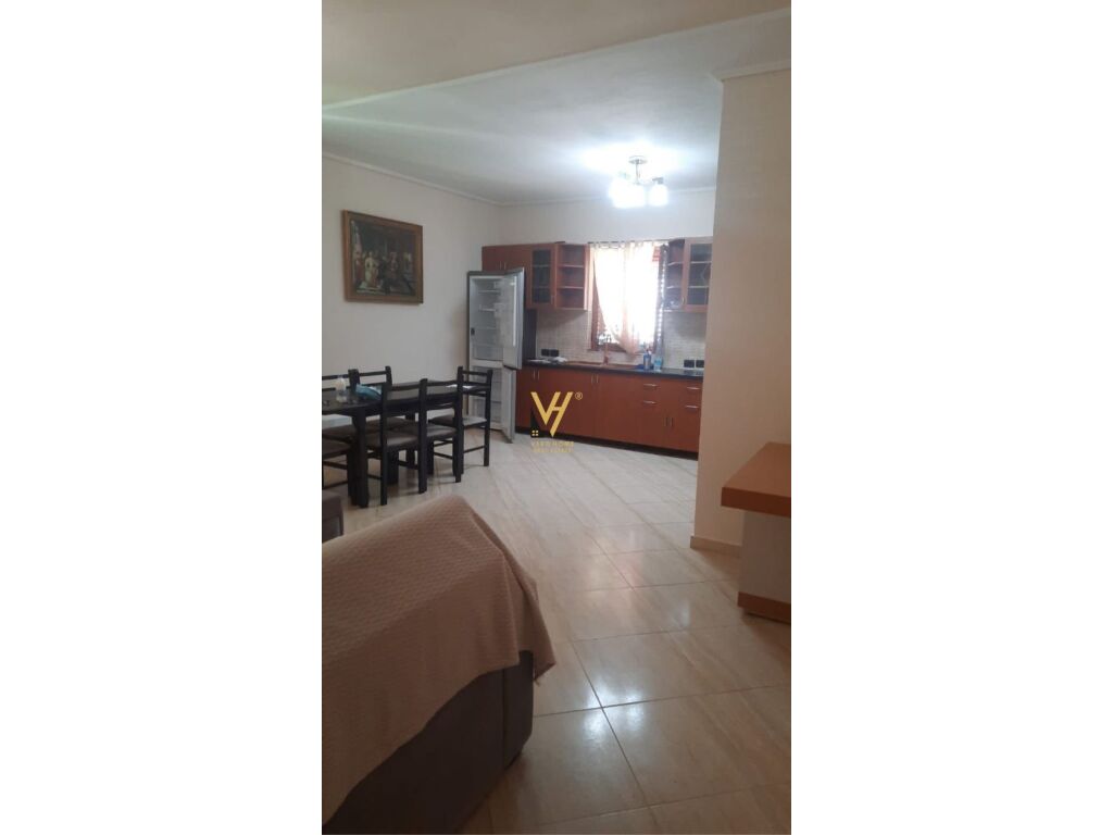 Jepet Apartament 3+1+2+ballkon me qera te Vilat Gjermane 145 m2 2