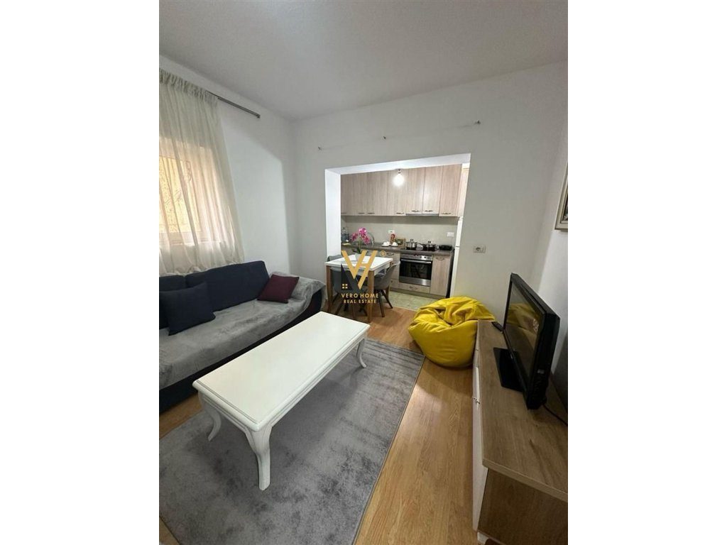 SHITET APARTAMENT 3+1+BLK TE BRRYLI , PRANE BAR GLOW 175.000 EURO