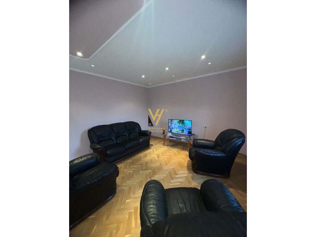 Jepet Apartament 2+1+ballkon me qera te Marteniteti i Ri 100 m2 3